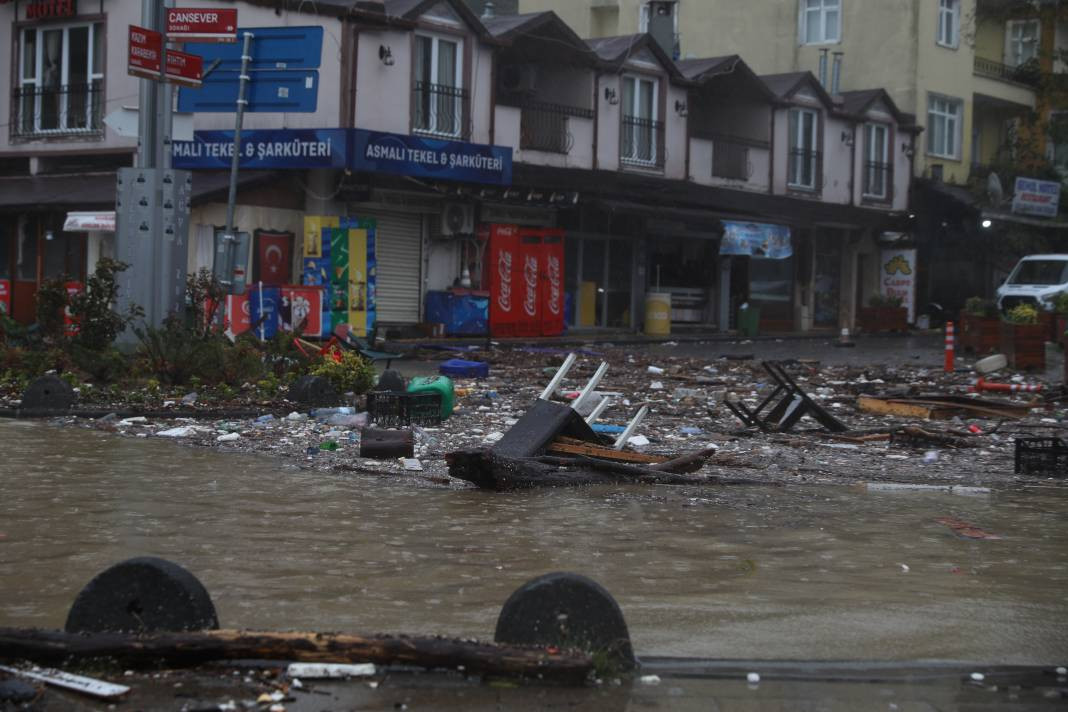 Şile’de hasar tespit ve temizlik çalışmaları yapılıyor - Resim: 1